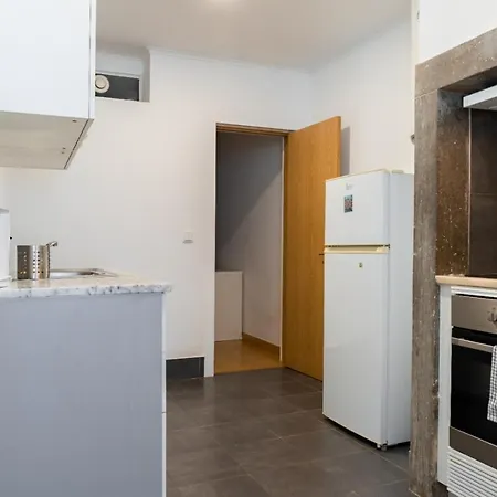 Entrecampos - Two Bedroom With Terrace Lisboa