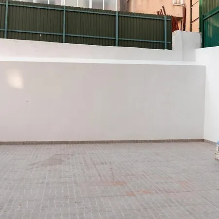 Entrecampos - Two Bedroom With Terrace דירה ליסבון